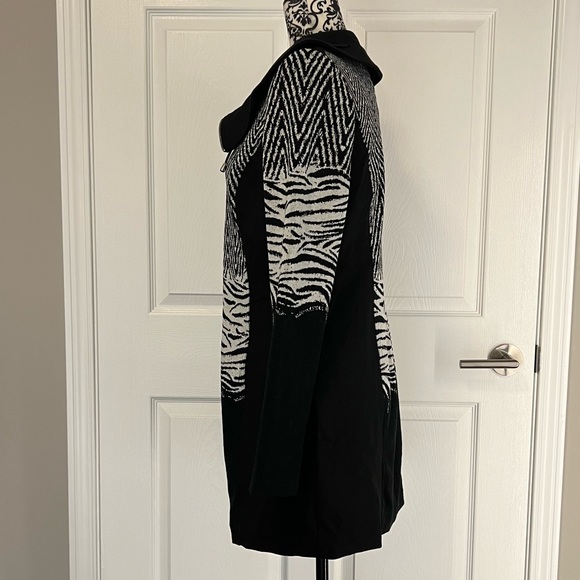 Frank Lyman. For Melanie Lyne. NWT. Zip up zebra print midi dress/ blazer. SZ 8. - Picture 12 of 14